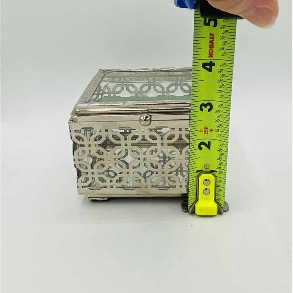 Cynthia Rowley Jewelry Box Silver Tone Filigree Pattern Beveled Glass New York - Picture 9 of 9